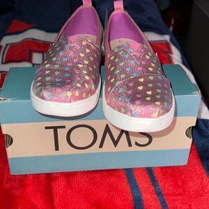 TOMS  